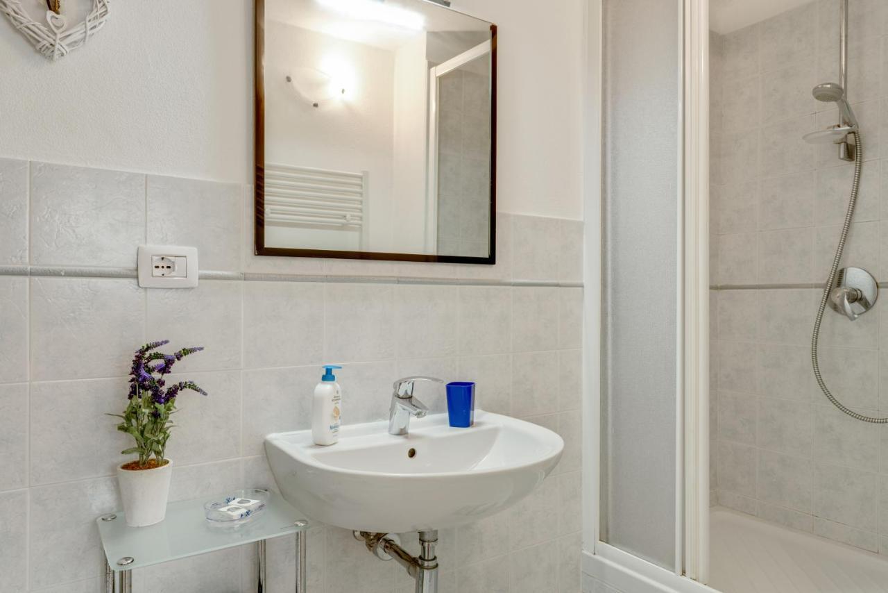 La Spezia Migliarina Bedrooms Exterior photo